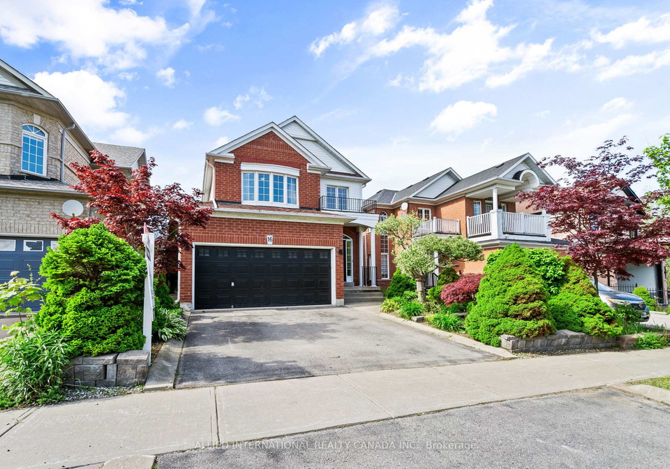 16-may-apple-terrace-scarborough-ontario-e13217442