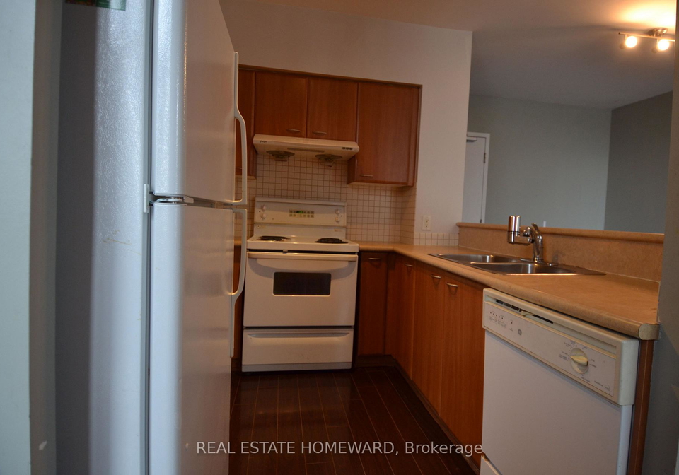 38-lee-centre-drive-scarborough-ontario-e13217514