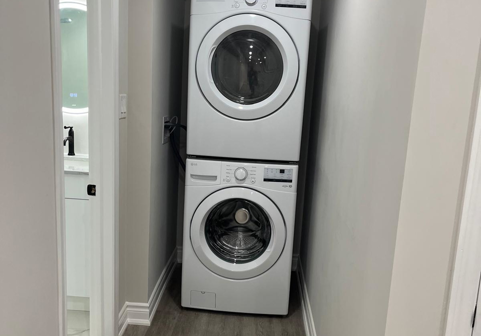 9-annie-crescent-ajax-ontario-e13217626
