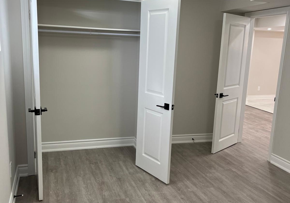 9-annie-crescent-ajax-ontario-e13217626