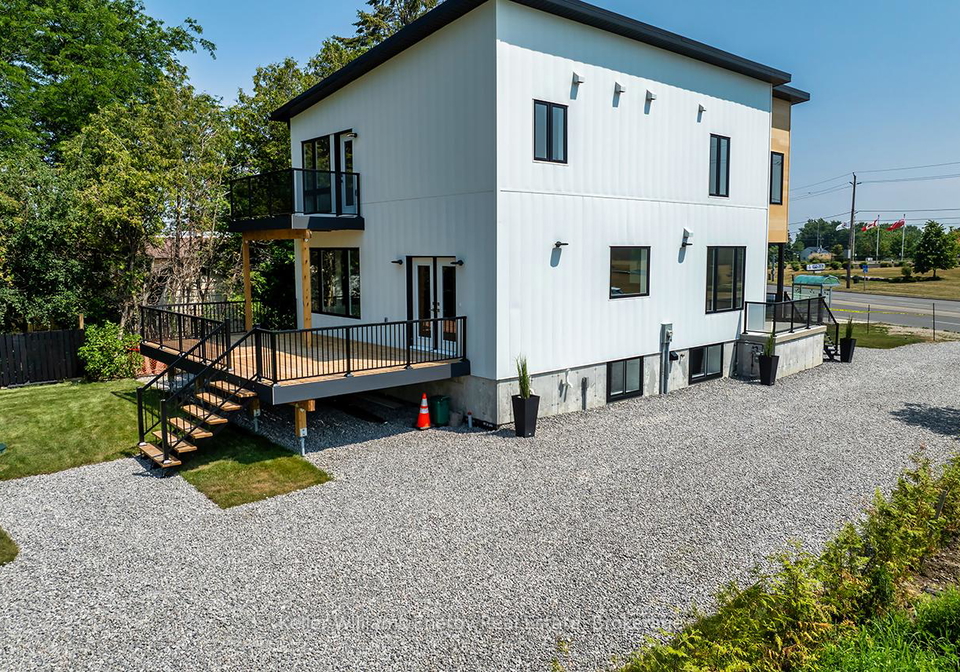 2246-highway-2-clarington-ontario-e13217904