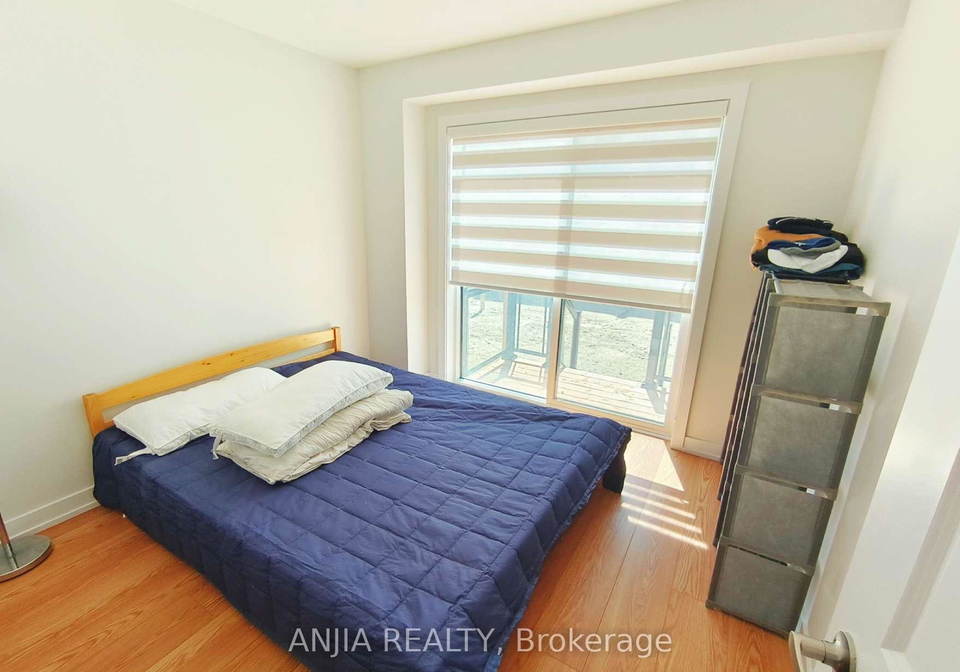 32-danielle-moore-circle-scarborough-ontario-e13218084