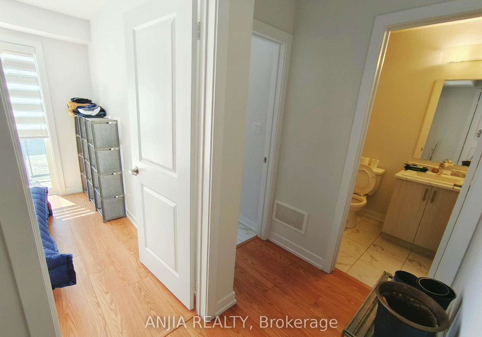 32-danielle-moore-circle-scarborough-ontario-e13218084