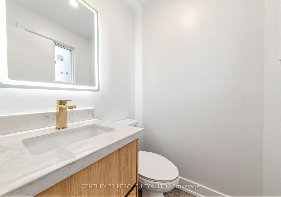 1611-geta-circle-pickering-ontario-e13218086