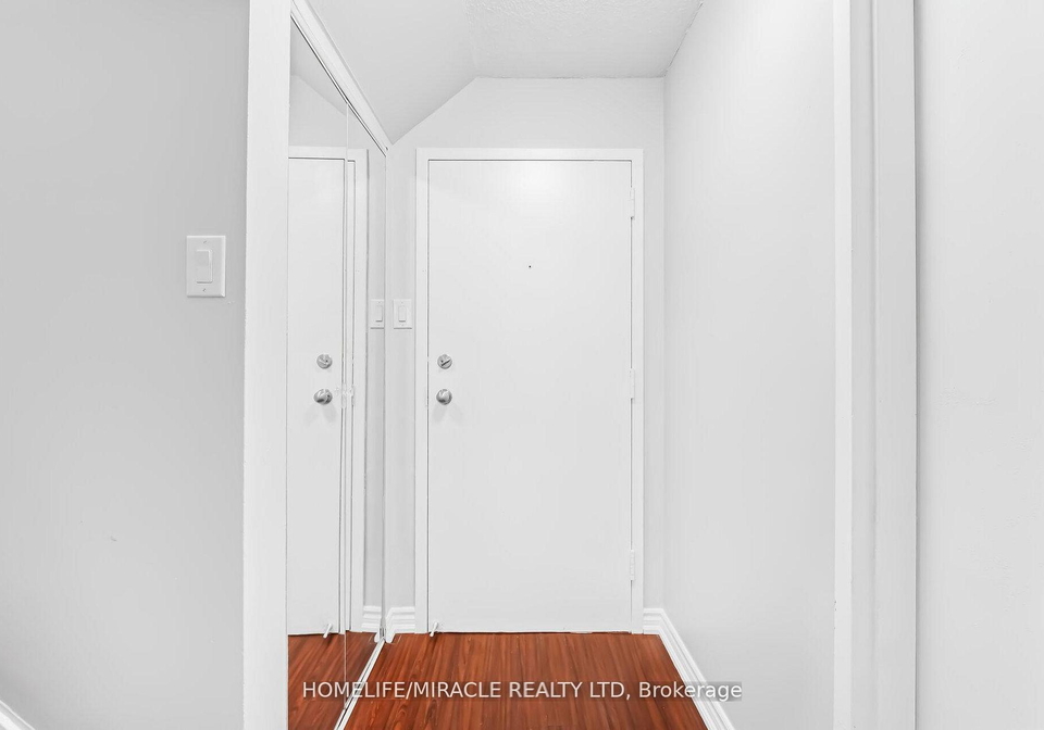 140-ling-road-scarborough-ontario-e13218498