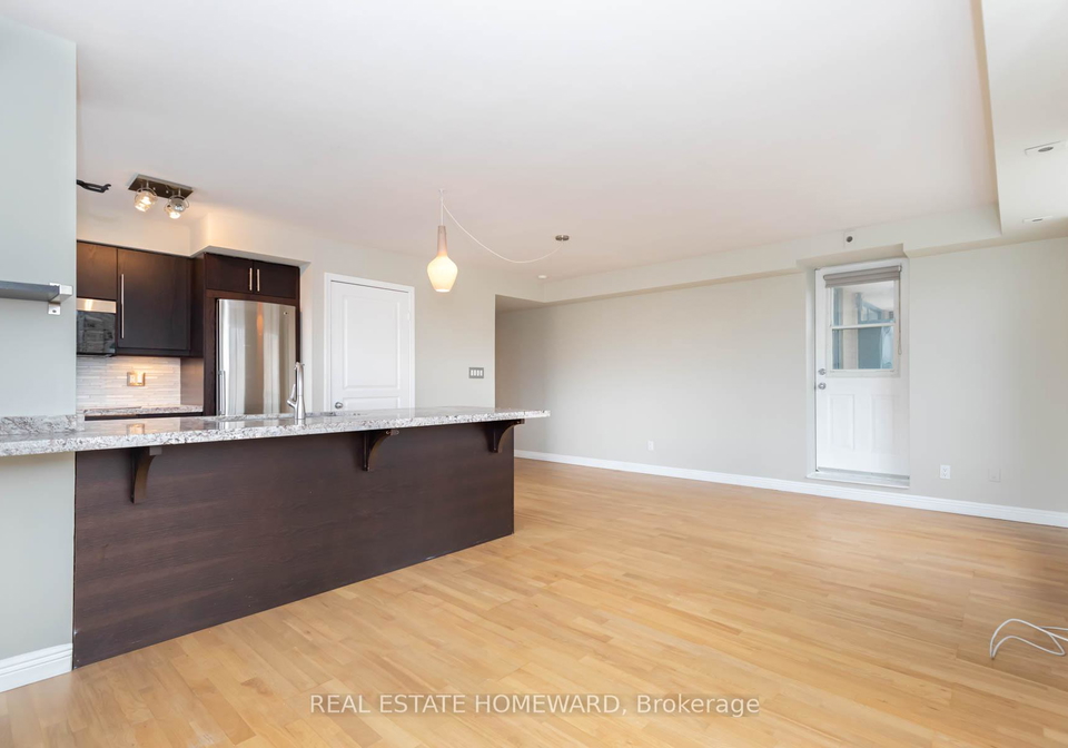 1765-queen-street-e-toronto-ontario-e13219270