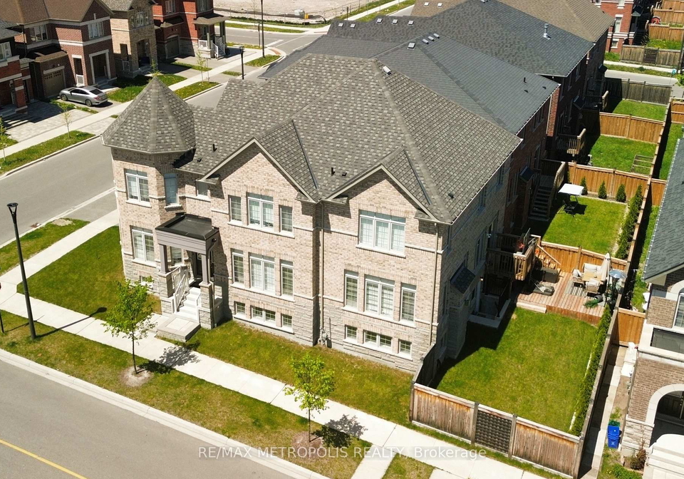 2425-hibiscus-drive-pickering-ontario-e13219380