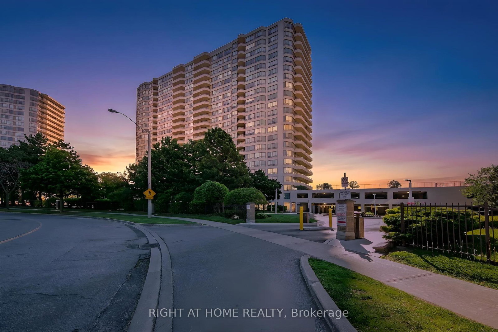 3-greystone-walk-drive-scarborough-ontario-e13219846