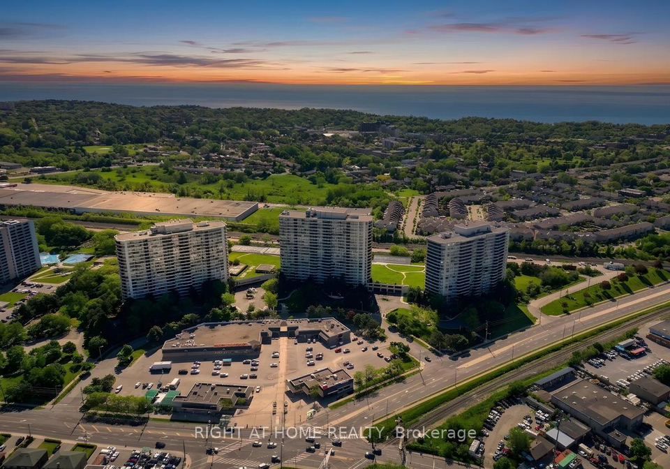 3-greystone-walk-drive-scarborough-ontario-e13219846