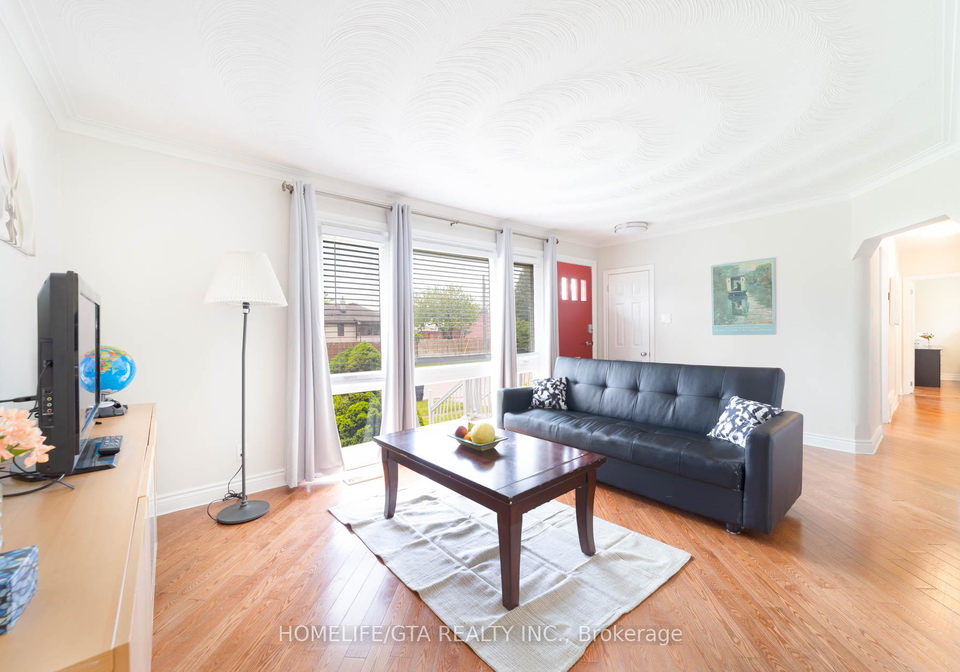 8-laxford-avenue-scarborough-ontario-e13220940