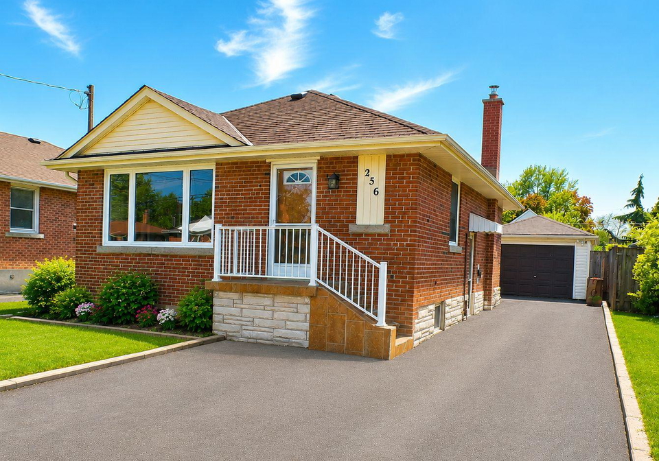 256-farewell-street-oshawa-ontario-e13220956