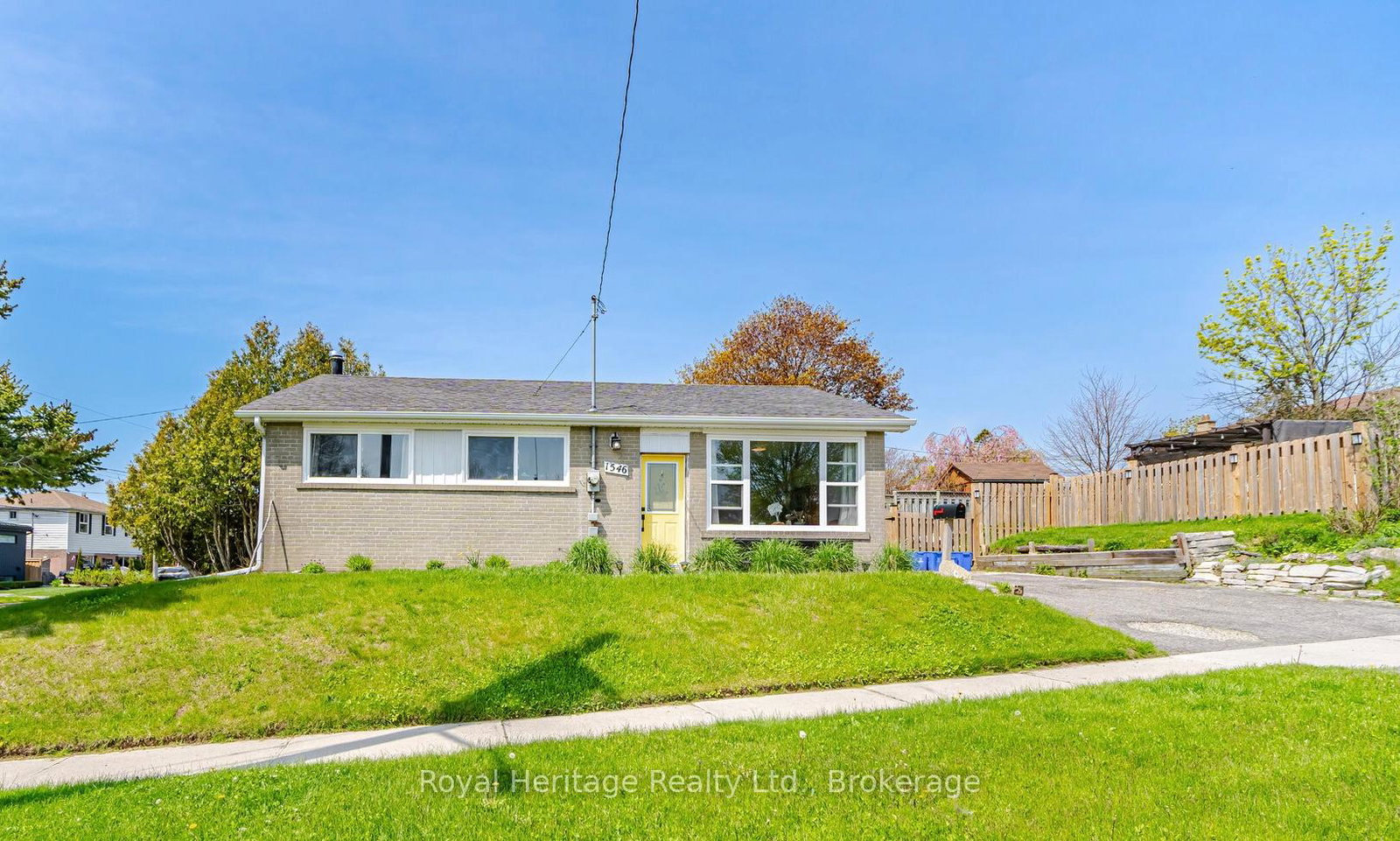 1546-lakemount-street-oshawa-ontario-e13221074