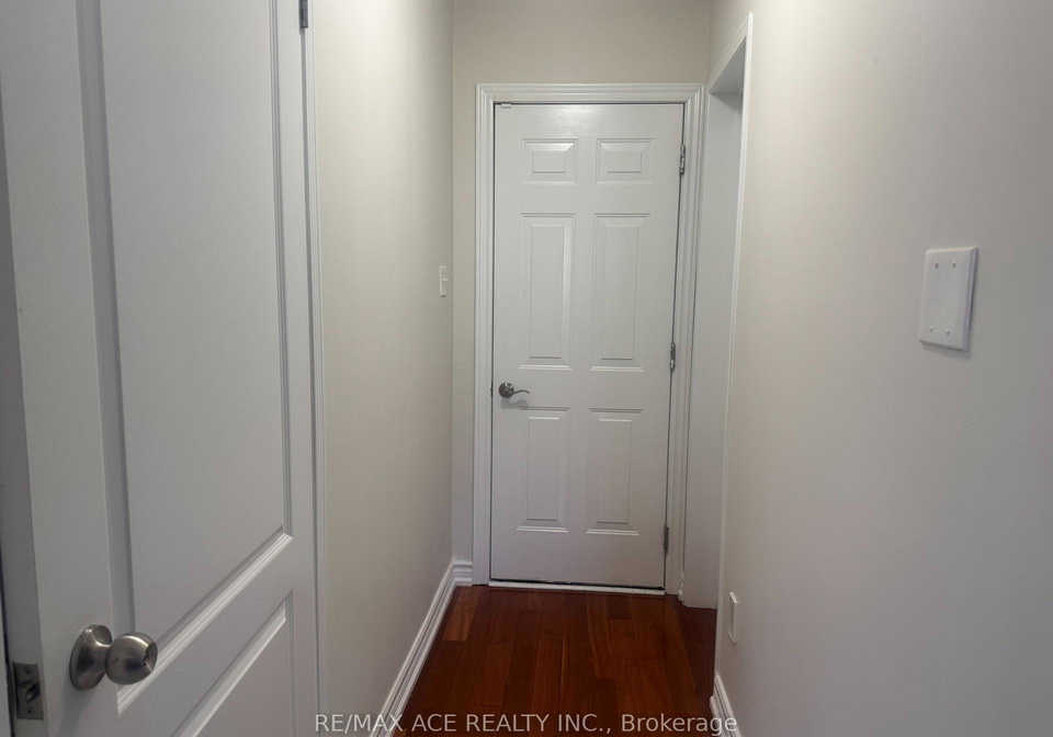 7-glacier-crescent-scarborough-ontario-e13221704