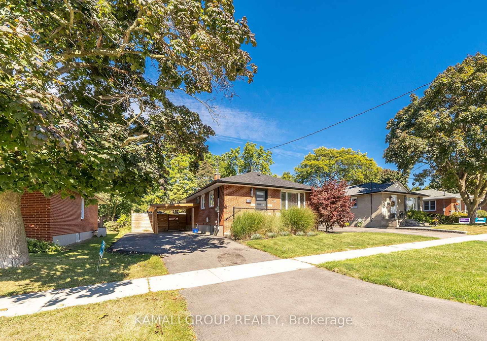 714-gilbert-street-w-whitby-ontario-e13222694