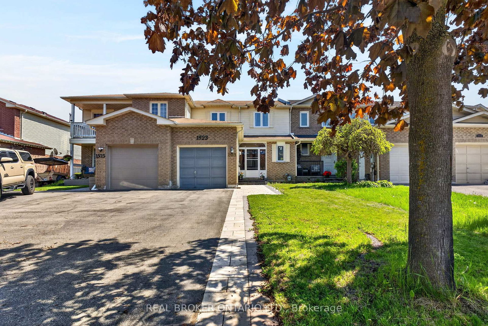 1523-bentley-lane-pickering-ontario-e13223480