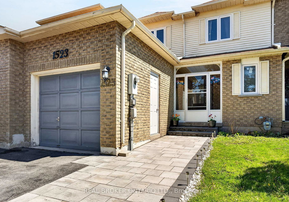 1523-bentley-lane-pickering-ontario-e13223480