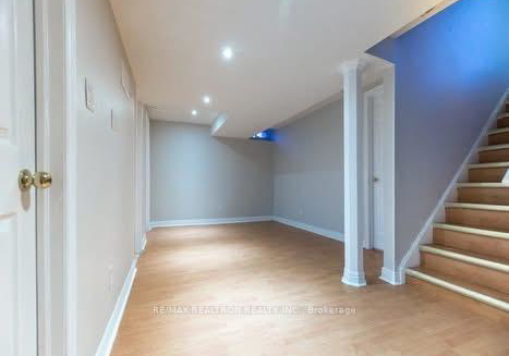 6-canoe-crescent-scarborough-ontario-e13224214