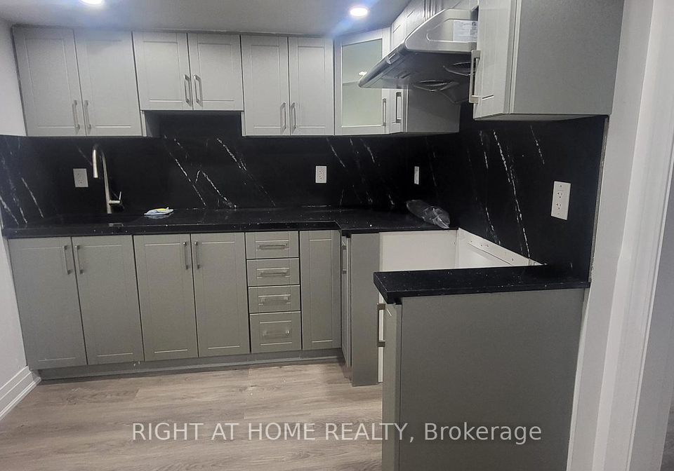 2117-coppermine-basement-street-oshawa-ontario-e13224472