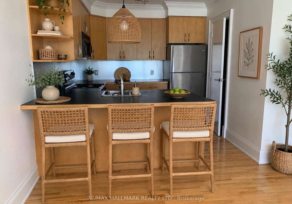 2151-danforth-avenue-toronto-ontario-e13224550