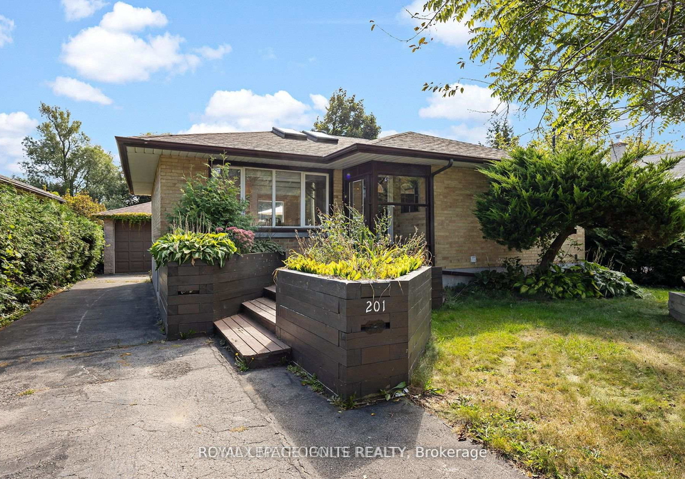201-southlawn-avenue-oshawa-ontario-e13224958