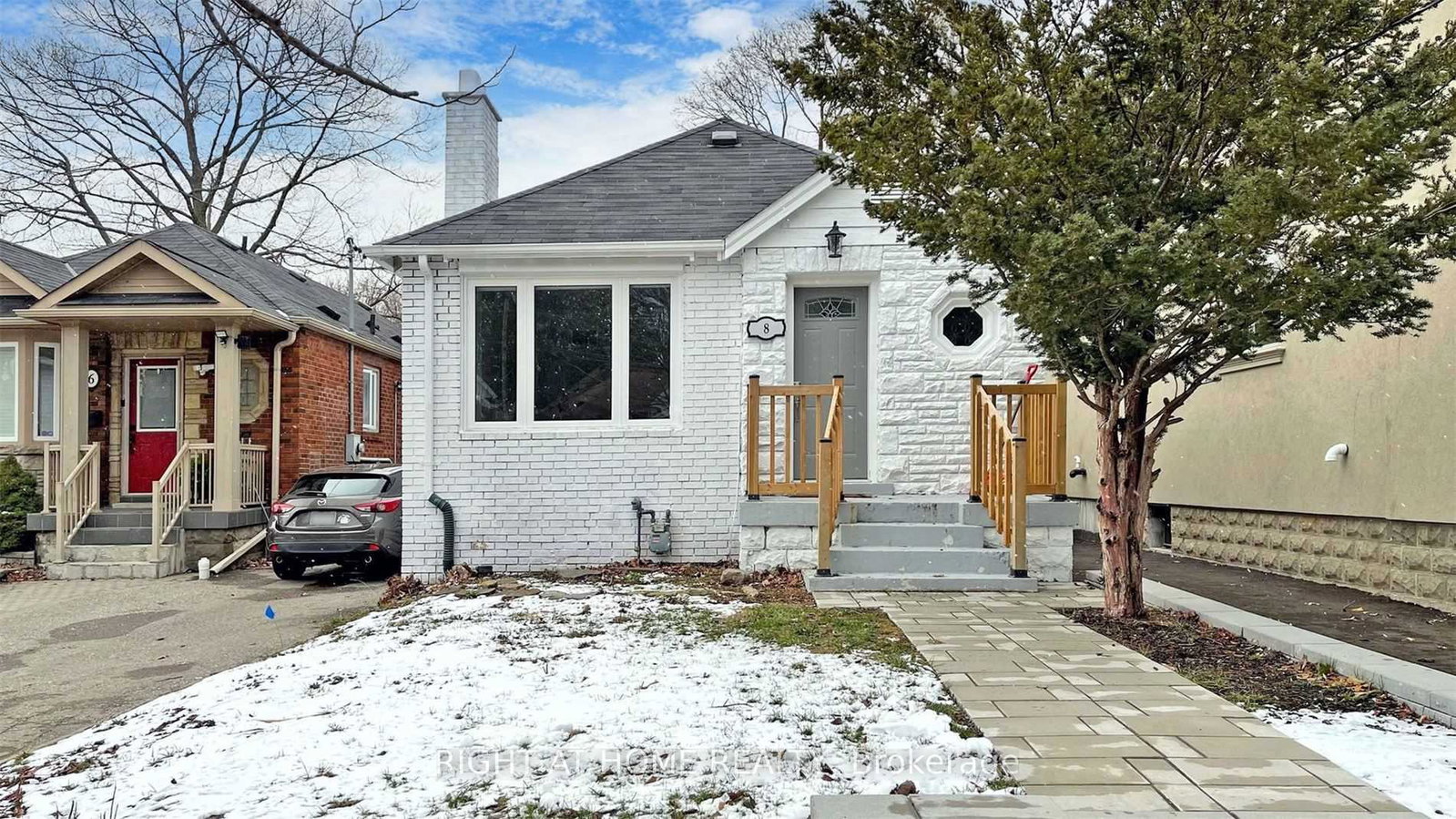 8-airley-crescent-east-york-ontario-e13225410