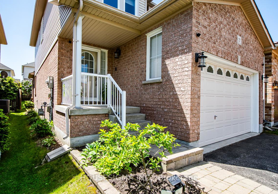 27-staples-avenue-clarington-ontario-e13226144