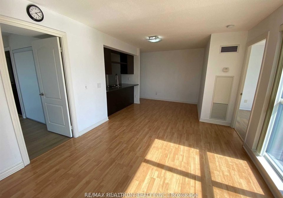 70-town-centre-court-scarborough-ontario-e13226358