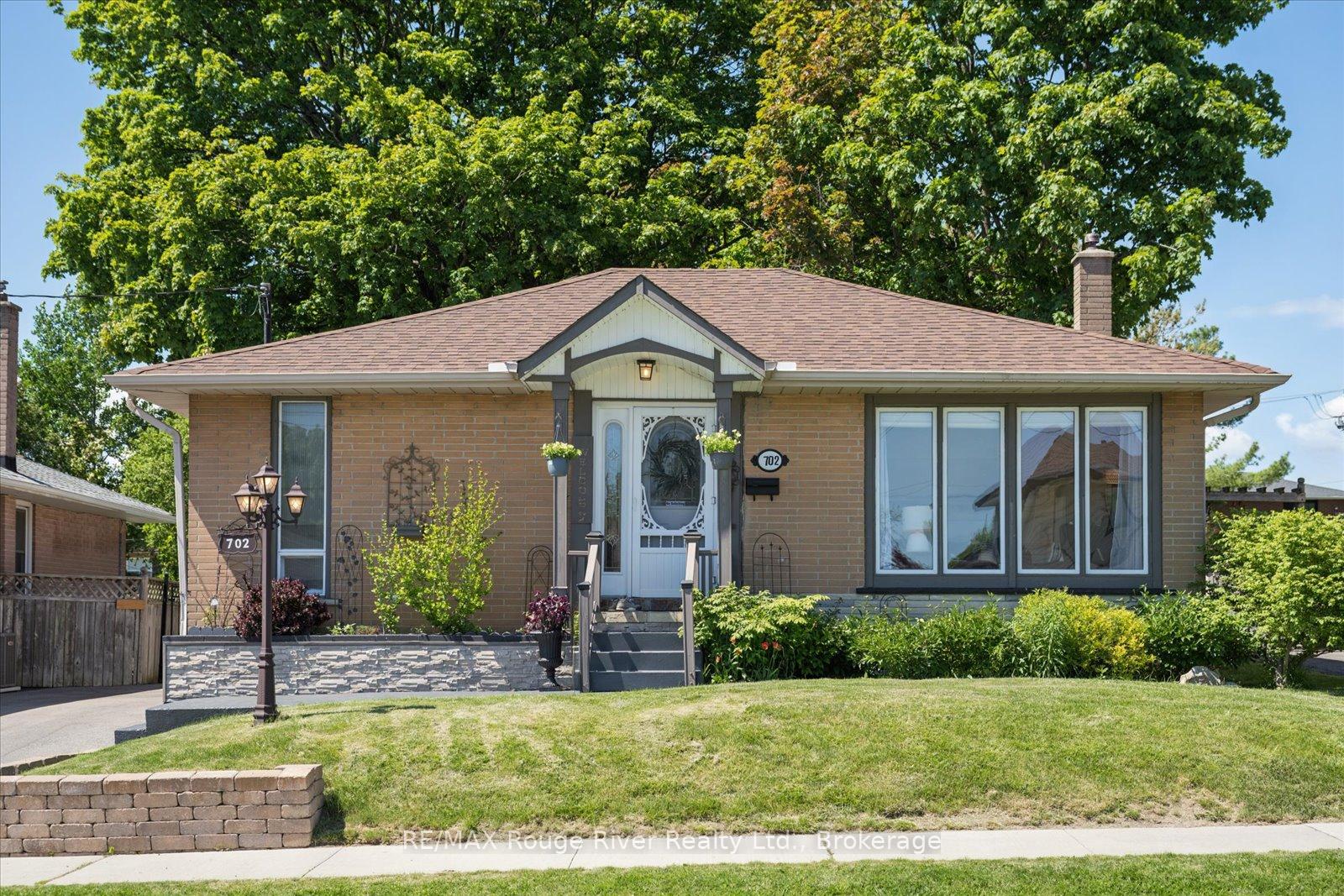 702-gilbert-street-w-whitby-ontario-e13226554
