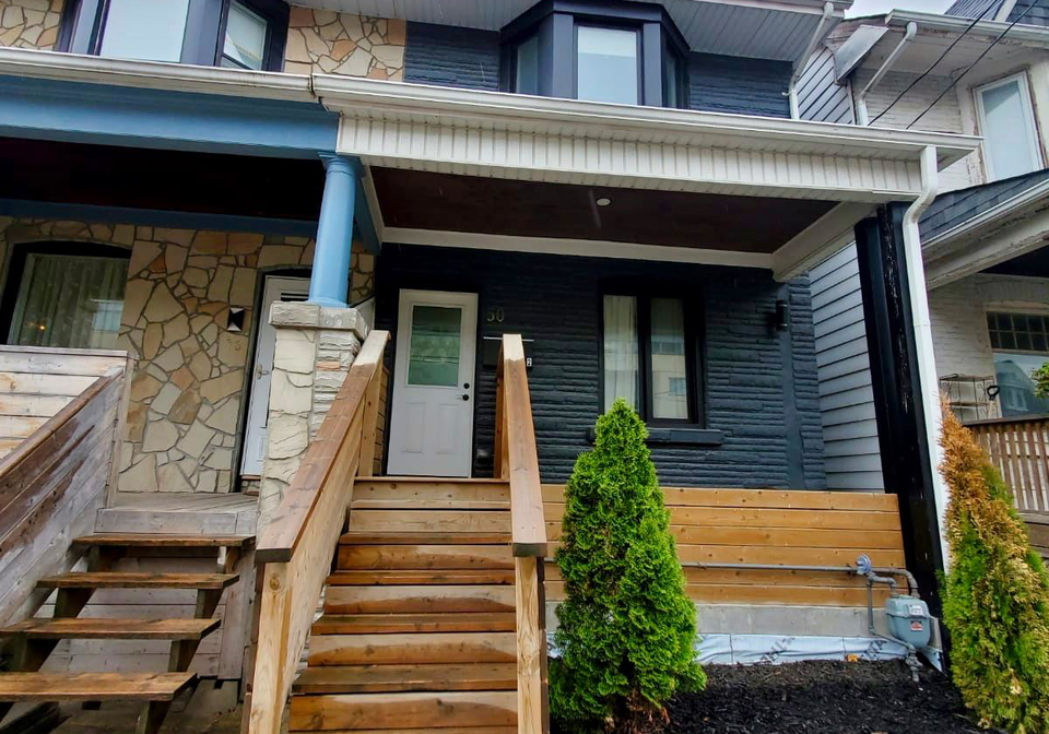 50-pape-avenue-toronto-ontario-e13226784
