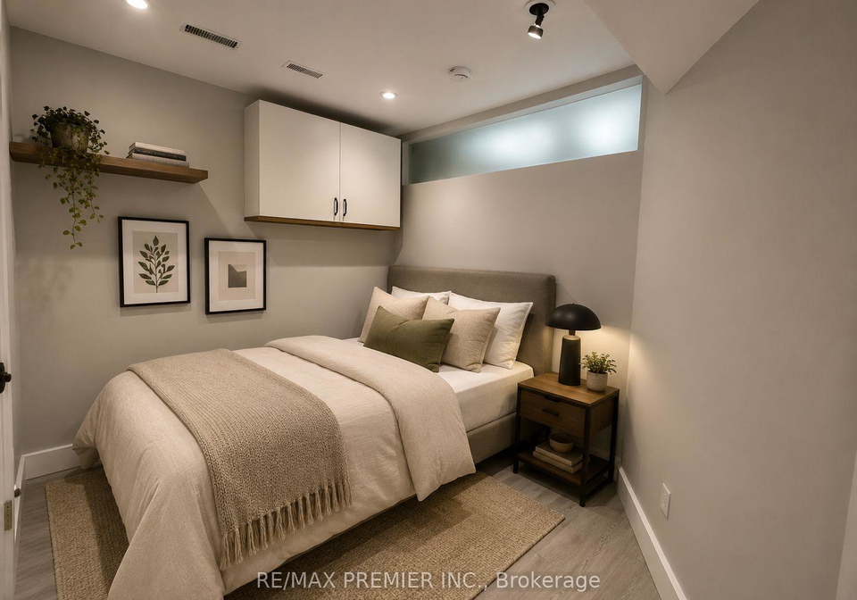 50-pape-avenue-toronto-ontario-e13226784