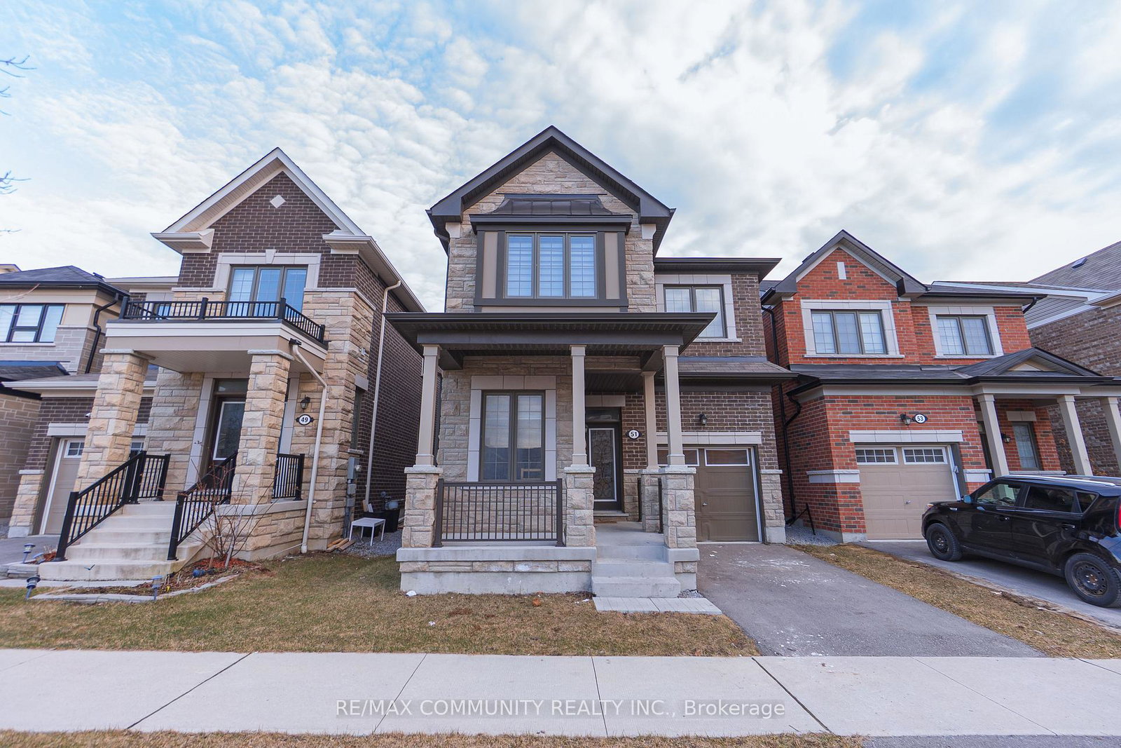51-cisco-drive-whitby-ontario-e13226968