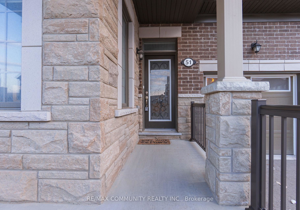 51-cisco-drive-whitby-ontario-e13226968