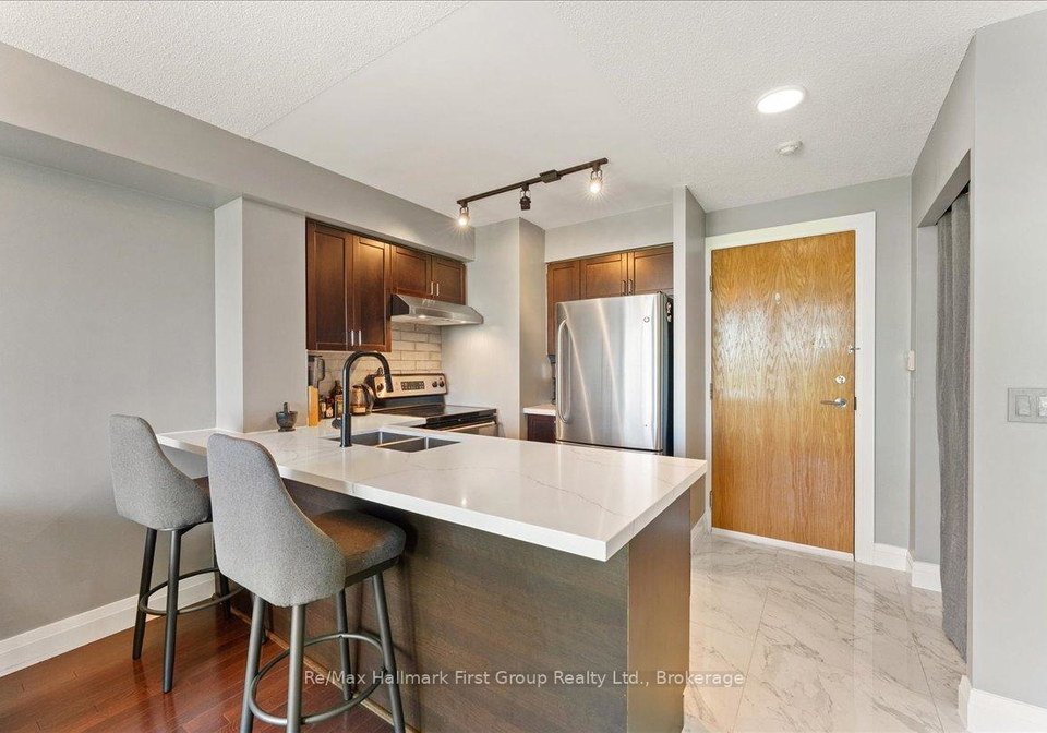 340-watson-street-w-whitby-ontario-e13227196
