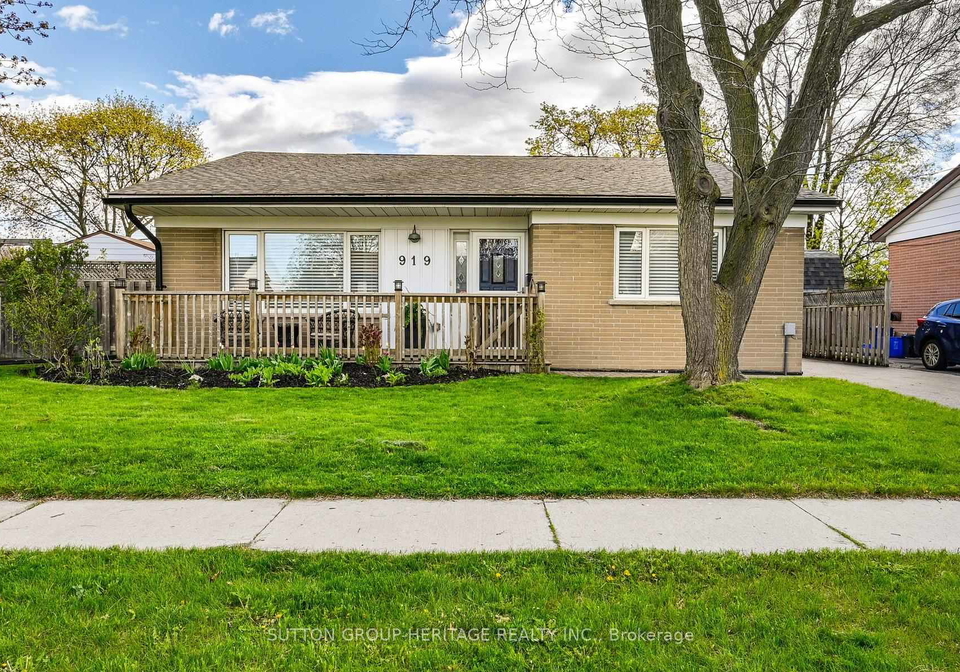 919-bayview-avenue-whitby-ontario-e13227268