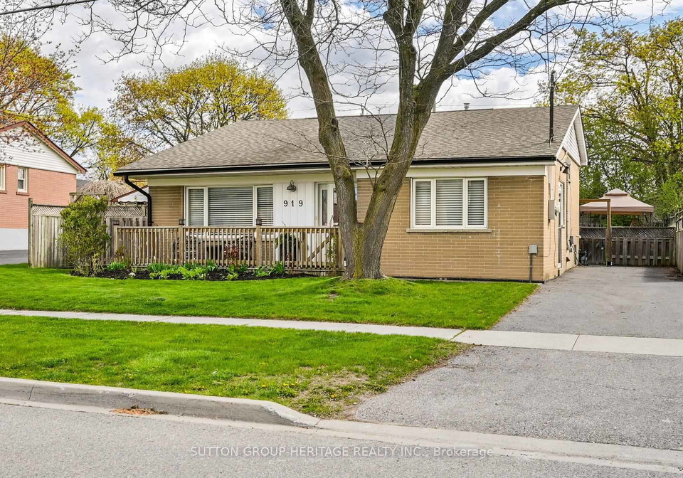 919-bayview-avenue-whitby-ontario-e13227268