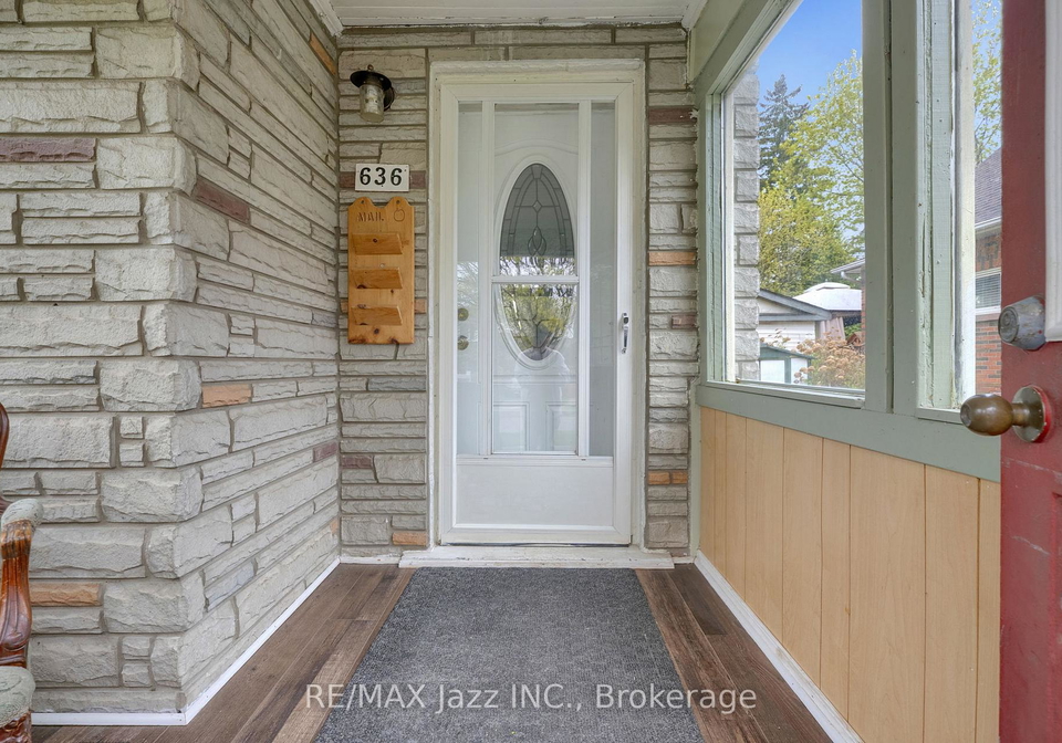 636-carnegie-avenue-oshawa-ontario-e13227478