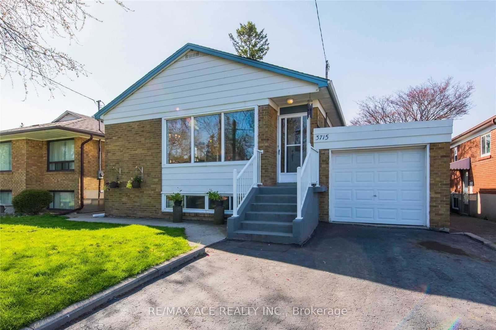 3715-st-clair-avenue-e-scarborough-ontario-e13227612