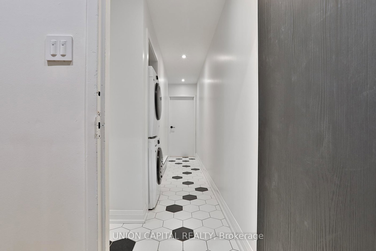61gerrard-street-e-toronto-ontario-e13229412
