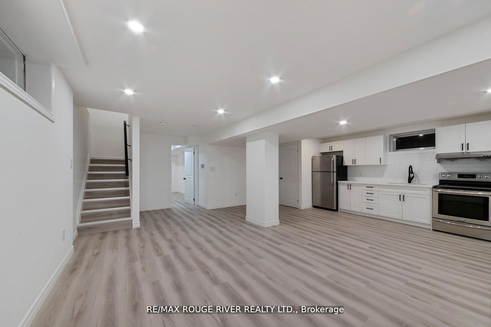 222-b-hibbert-avenue-oshawa-ontario-e13230390