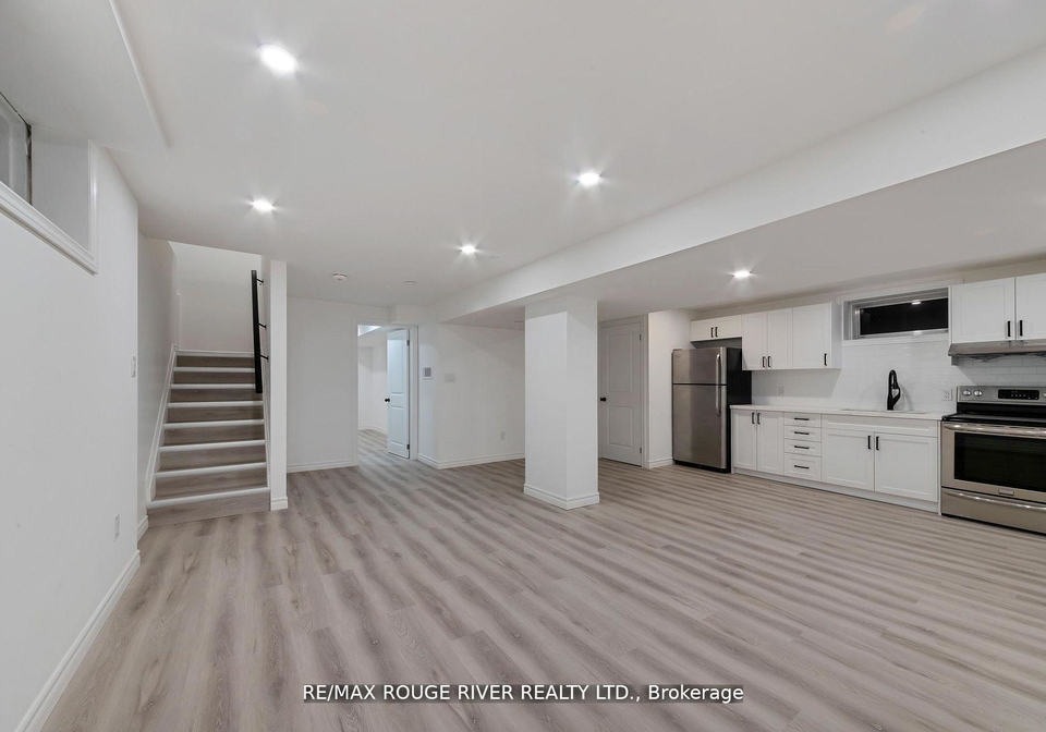 222-b-hibbert-avenue-oshawa-ontario-e13230390