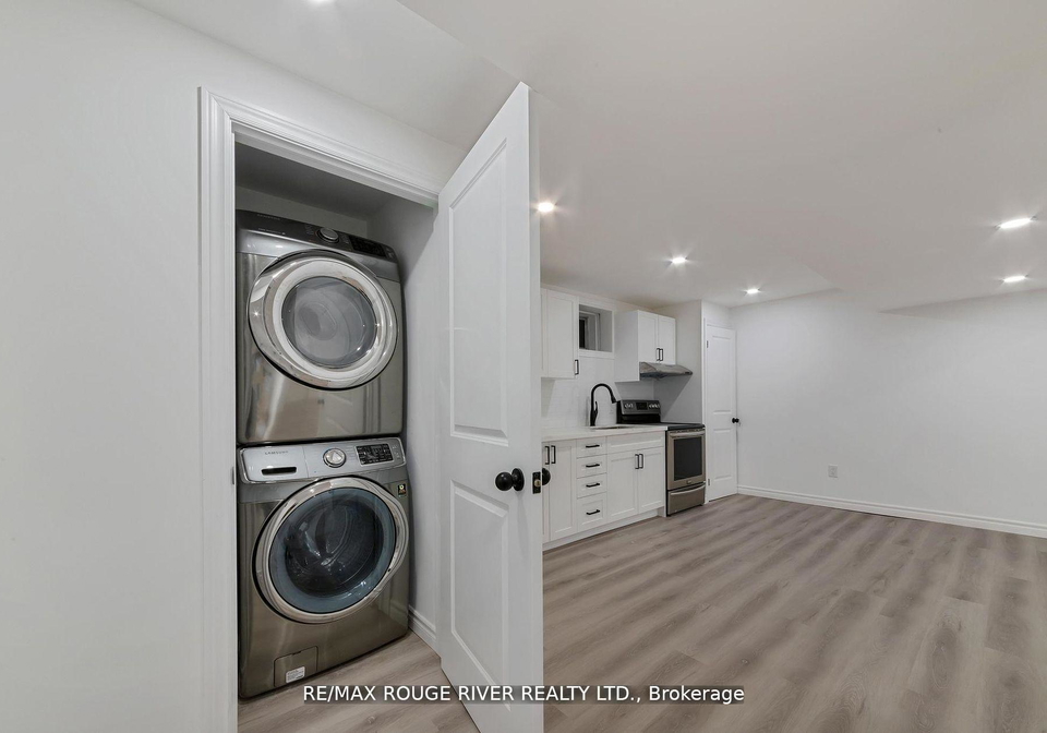 222-b-hibbert-avenue-oshawa-ontario-e13230390