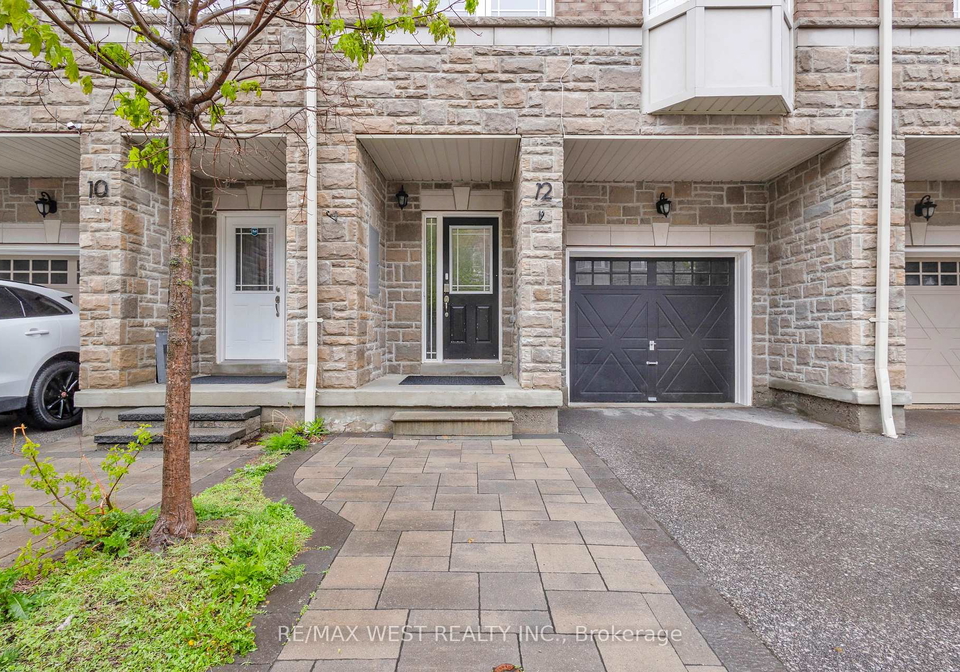 12-waterstone-way-whitby-ontario-e13230588
