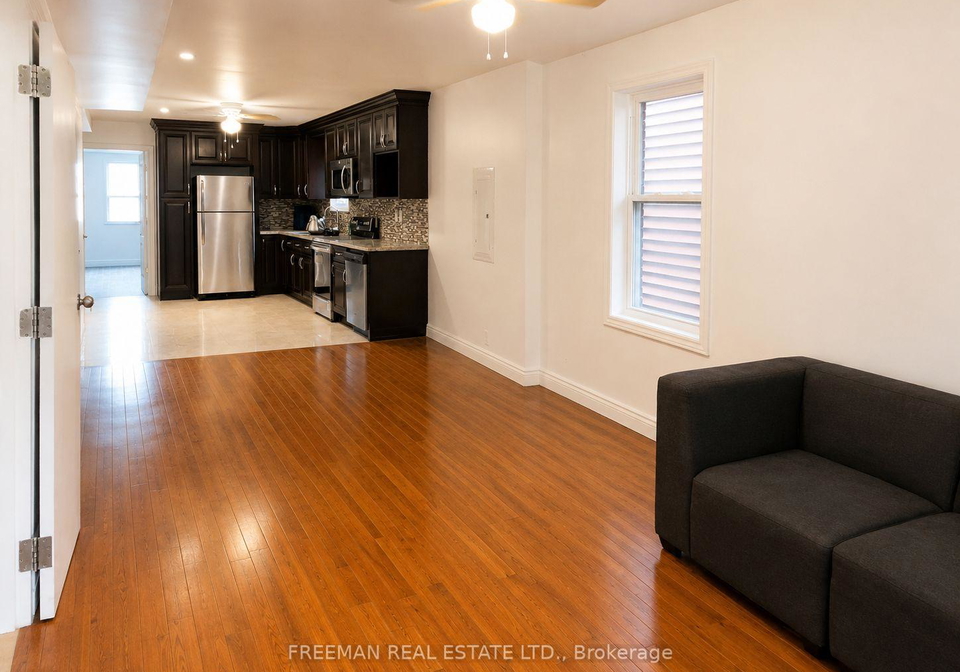 102gerrard-street-e-toronto-ontario-e13230754