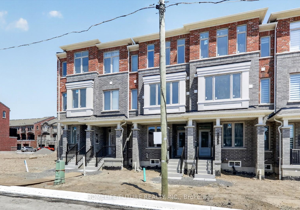 2957-gatestone-path-pickering-ontario-e13231324