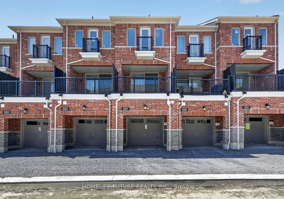 2957-gatestone-path-pickering-ontario-e13231324