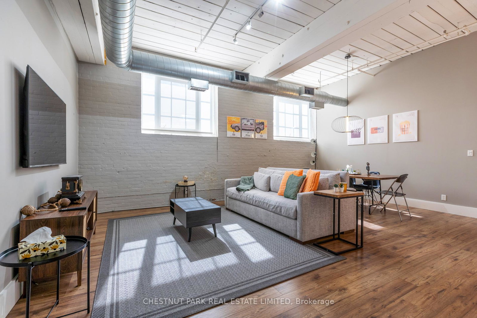 1135-dundas-street-e-toronto-ontario-e13232100
