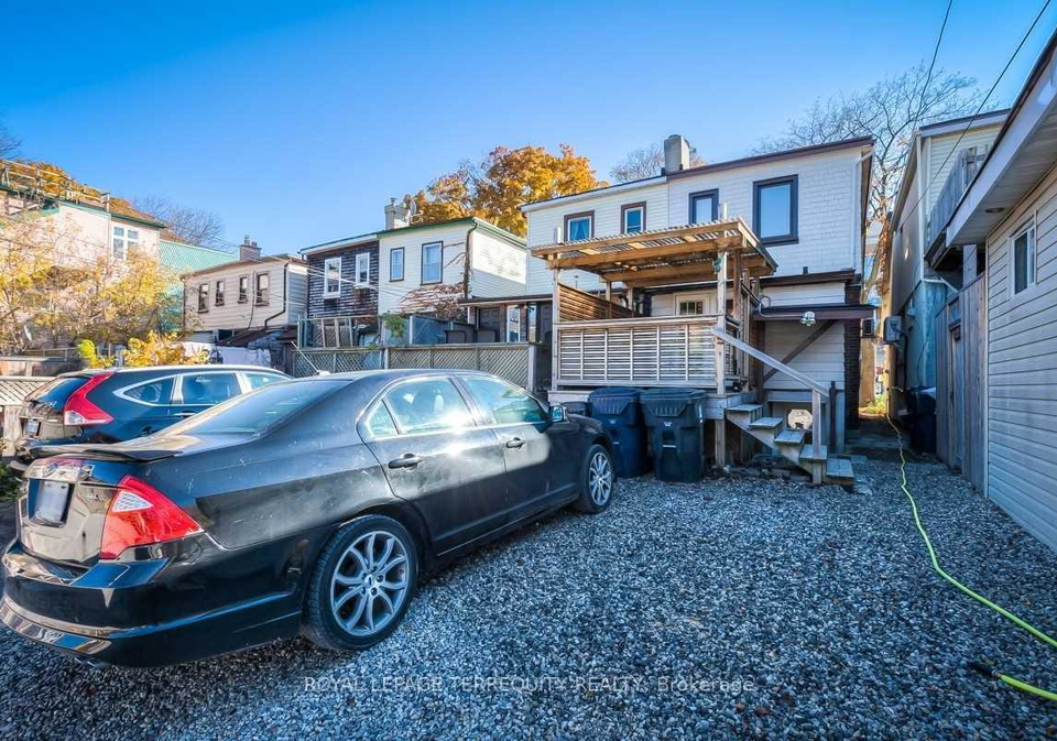 1760-queen-street-e-toronto-ontario-e13232720