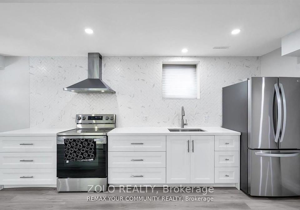 7-adanac-drive-whitby-ontario-e13233078