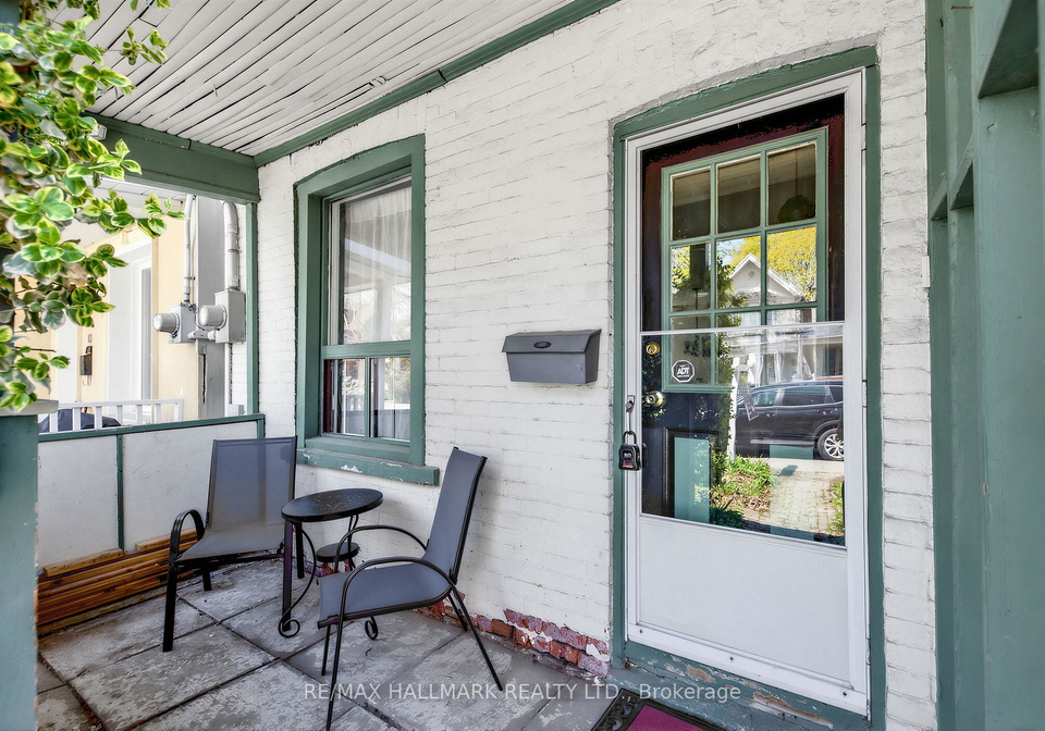 82-muriel-avenue-east-york-ontario-e13233886