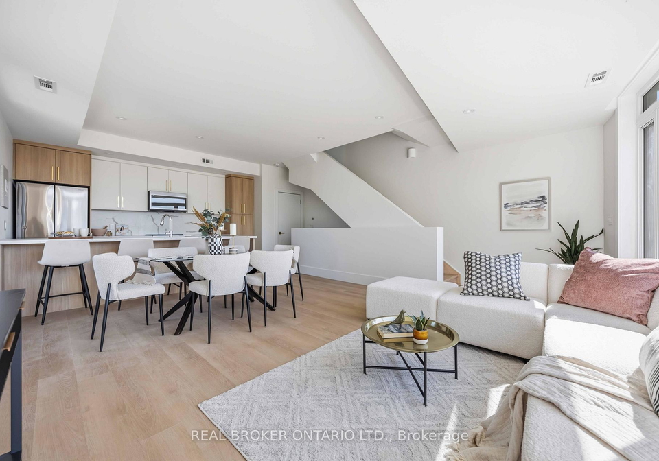 102-boultbee-avenue-toronto-ontario-e13233966
